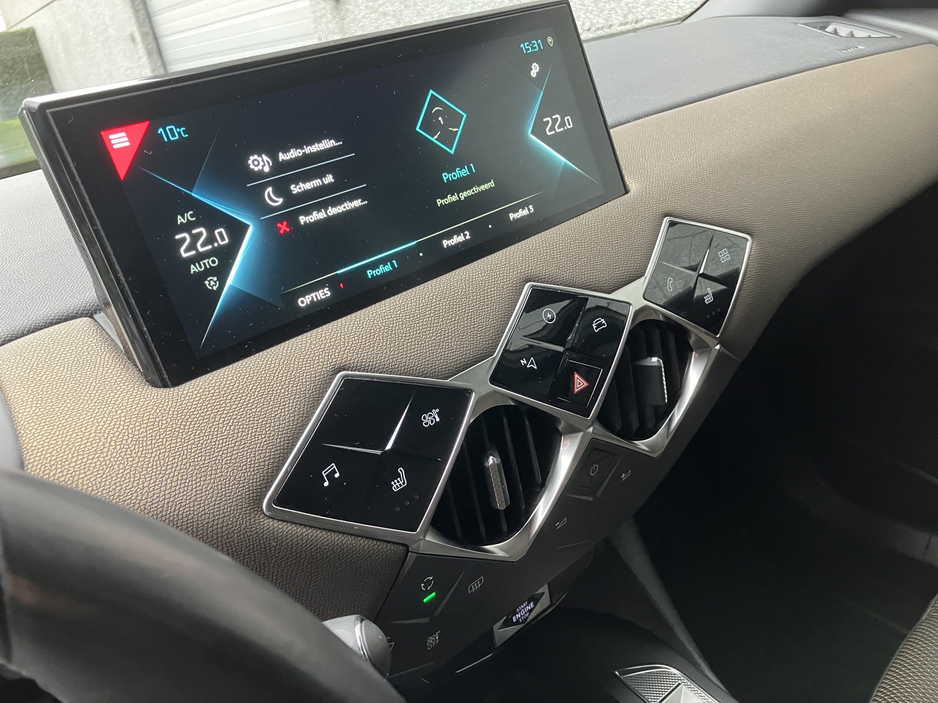 DS automobiles_DS 3 CROSSBACK_15