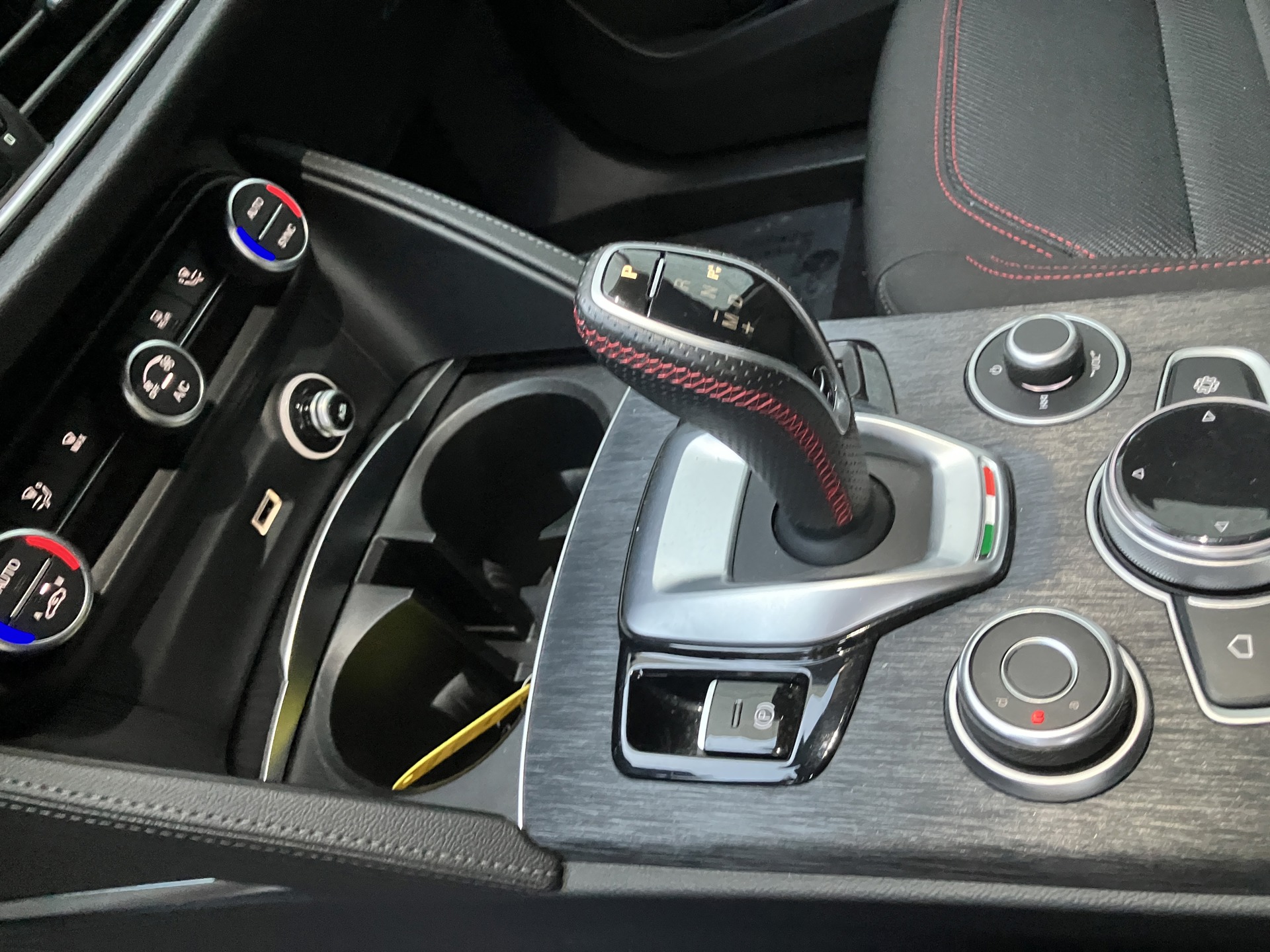 ALFA ROMEO_stelvio_15