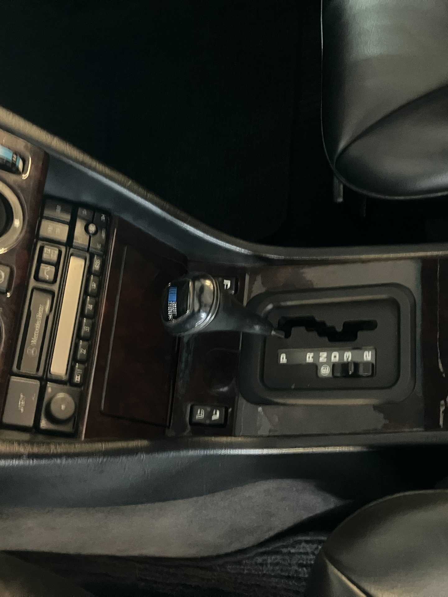 MERCEDES-BENZ_E 220 CABRIO  automatic_6