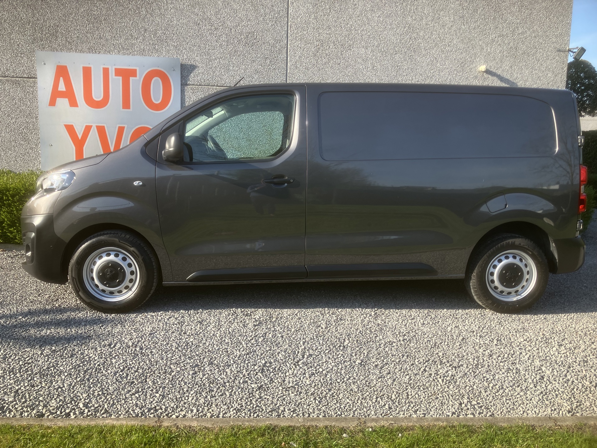 PEUGEOT_EXPERT_1