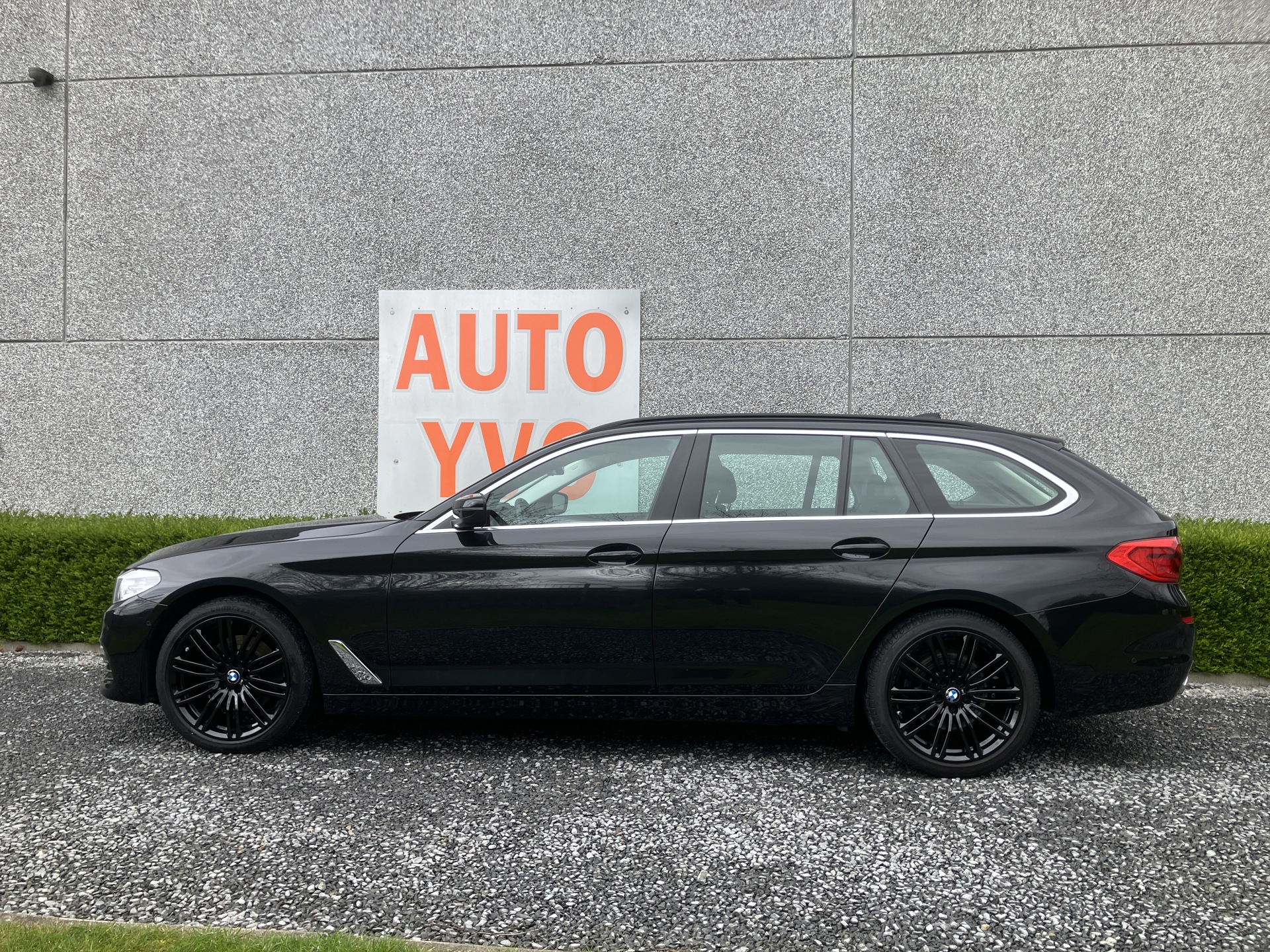 BMW_520i touring_1