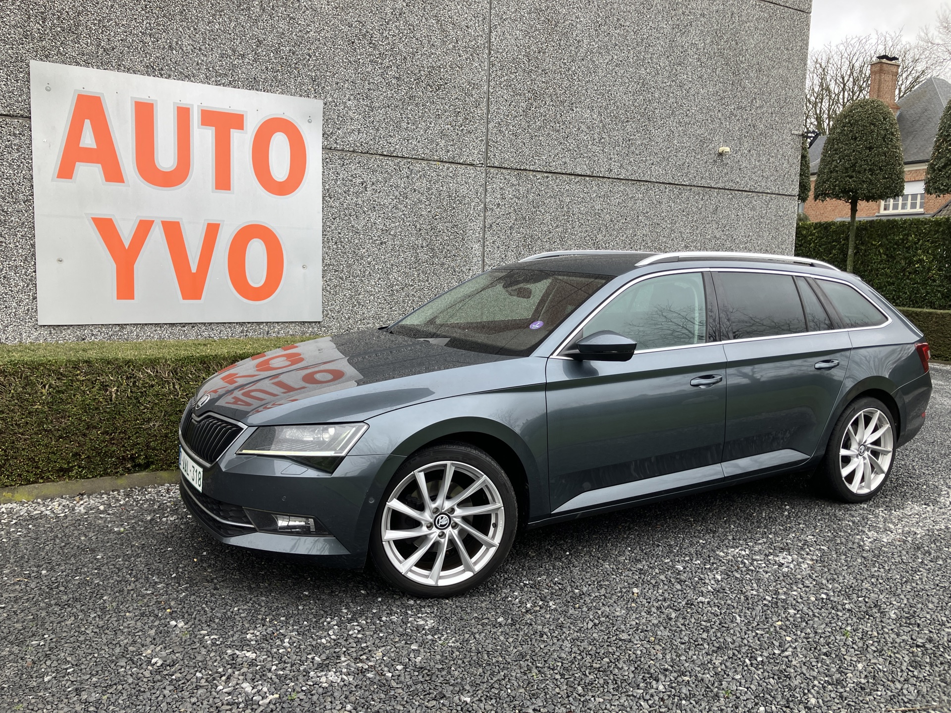 SKODA SUPERB combi/break