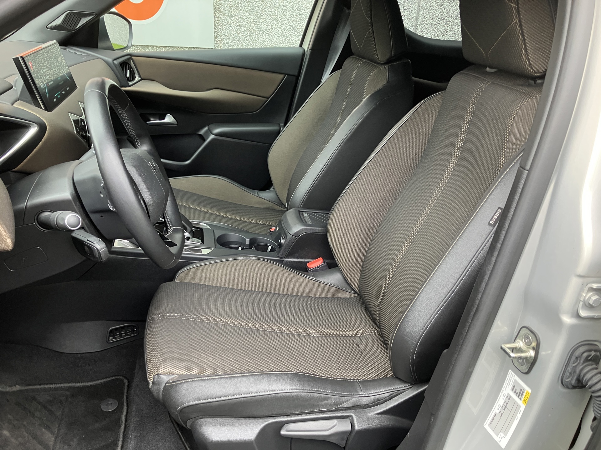 DS automobiles_DS 3 CROSSBACK_8