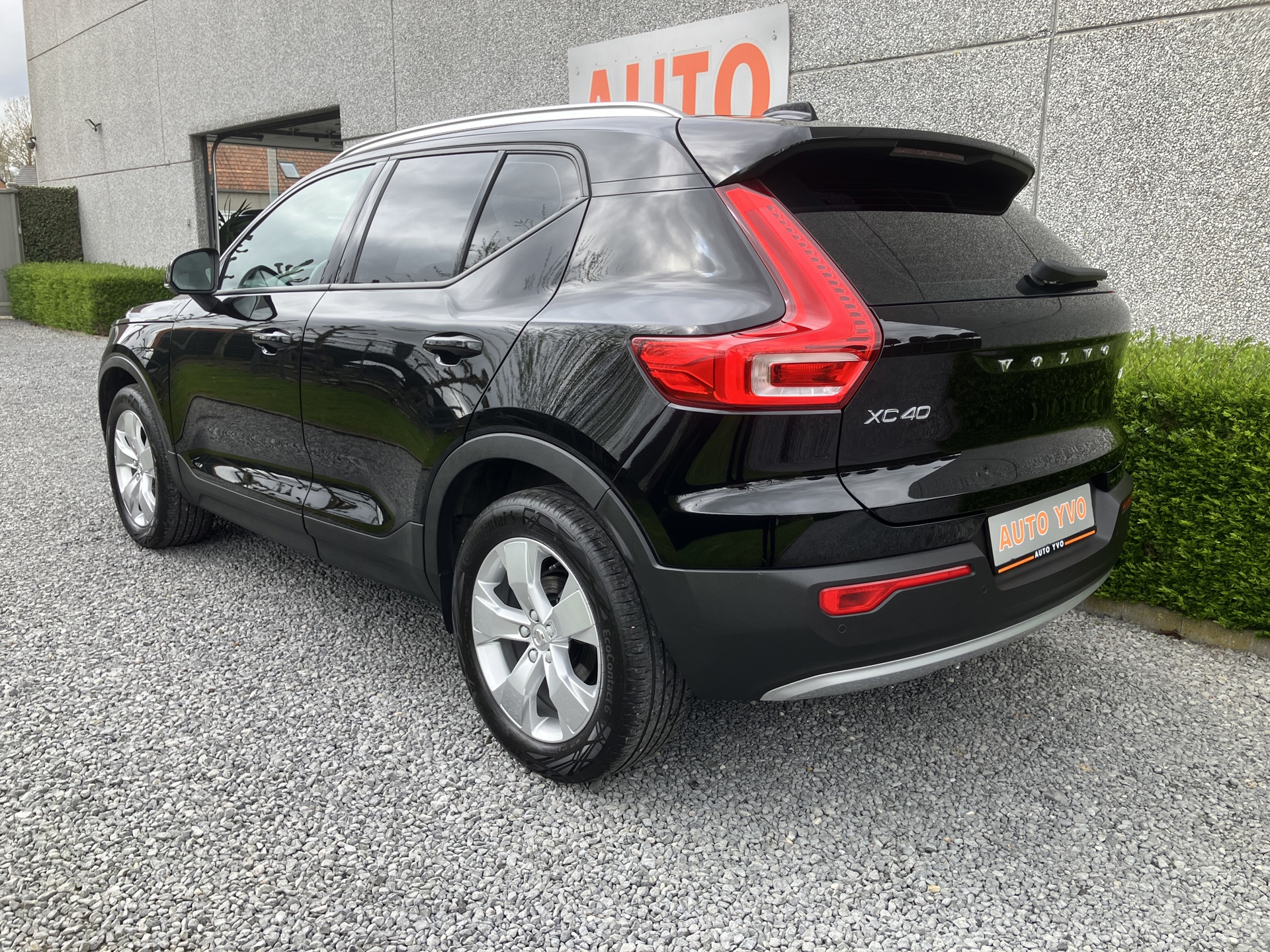 VOLVO _XC40 automatic_4