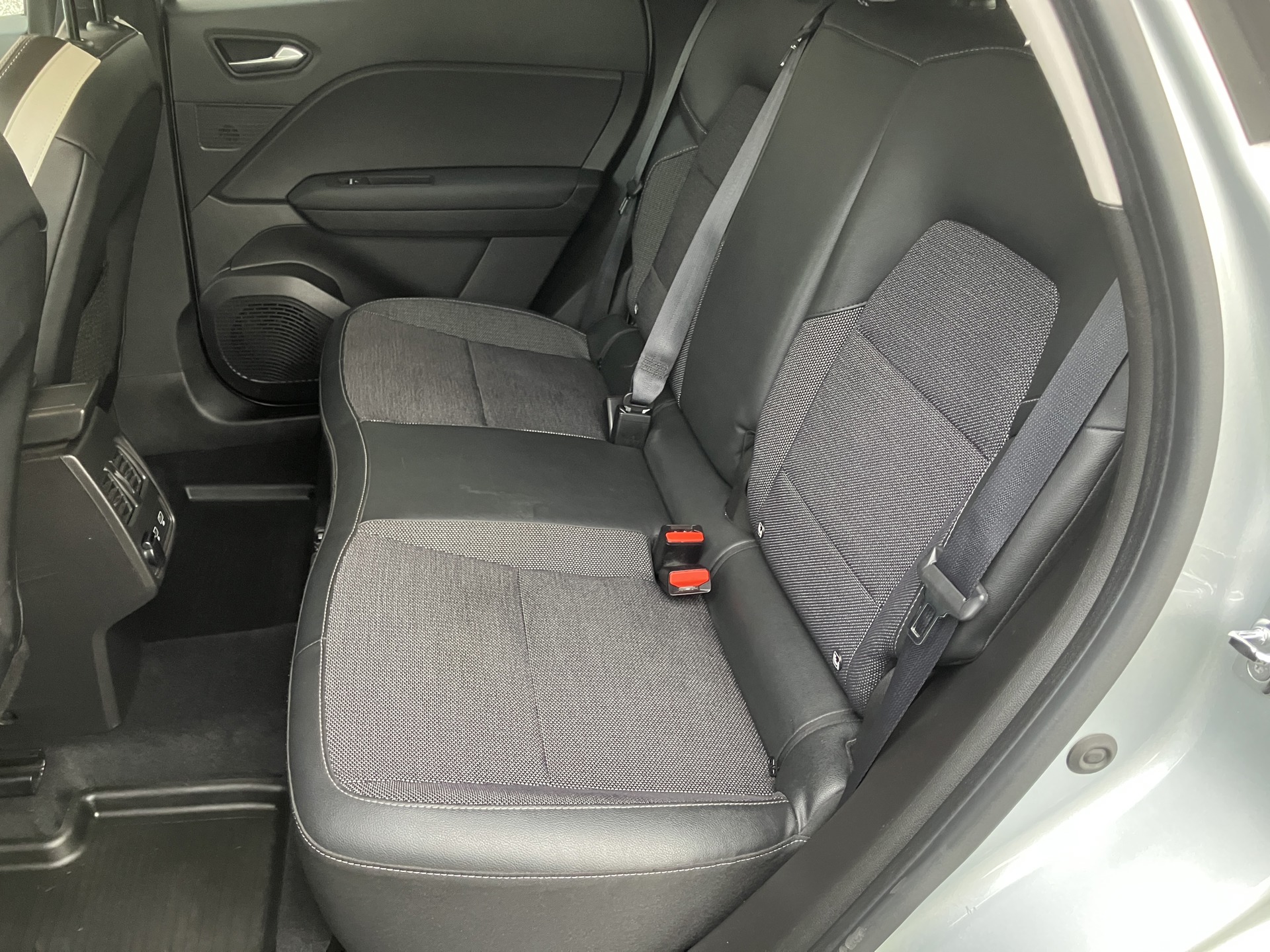 RENAULT_captur AUTOMATIC_10