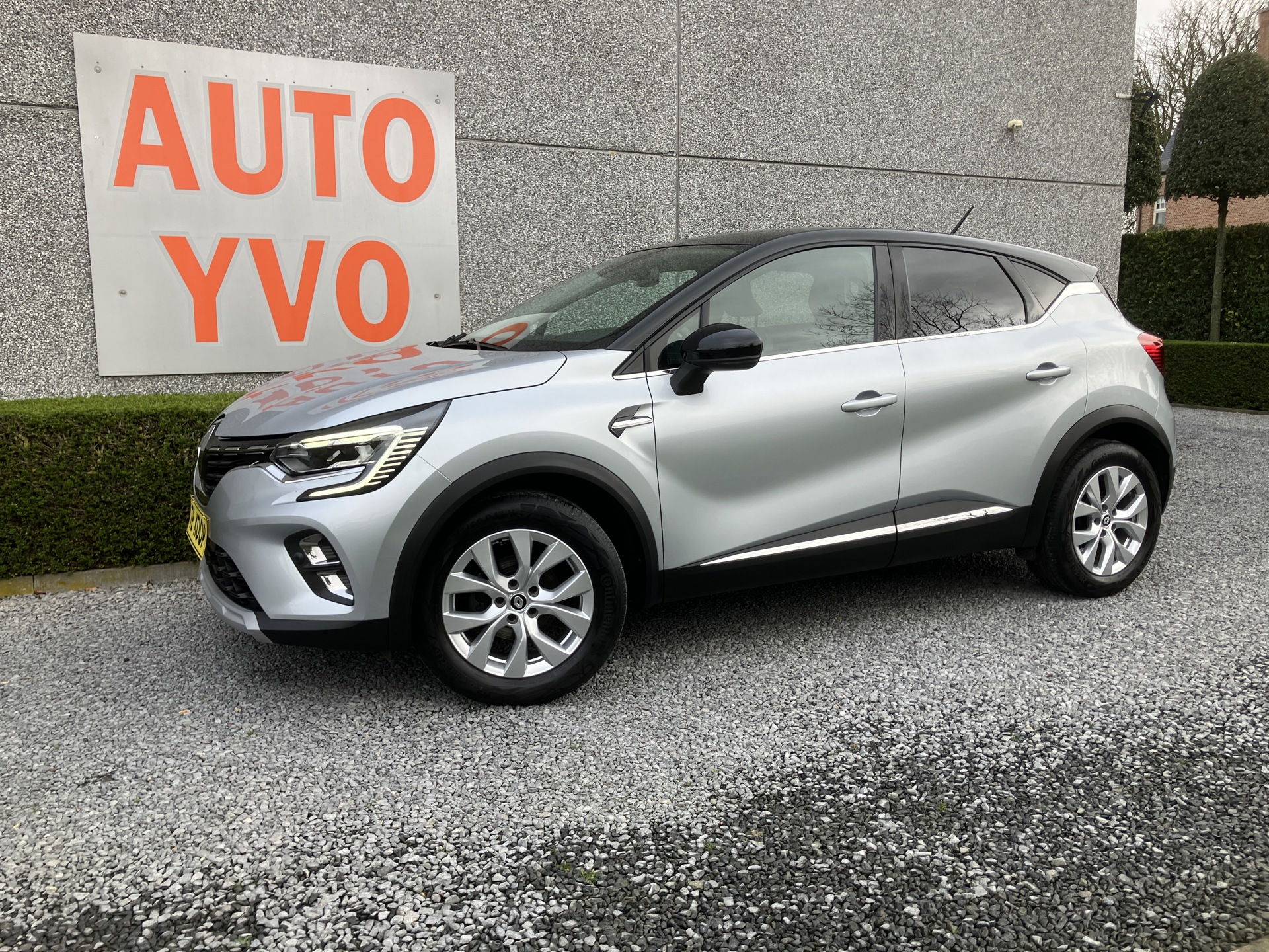 RENAULT captur AUTOMATIC