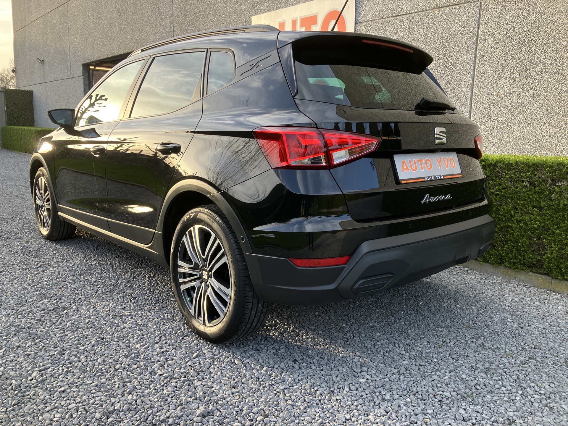 SEAT_ARONA_2
