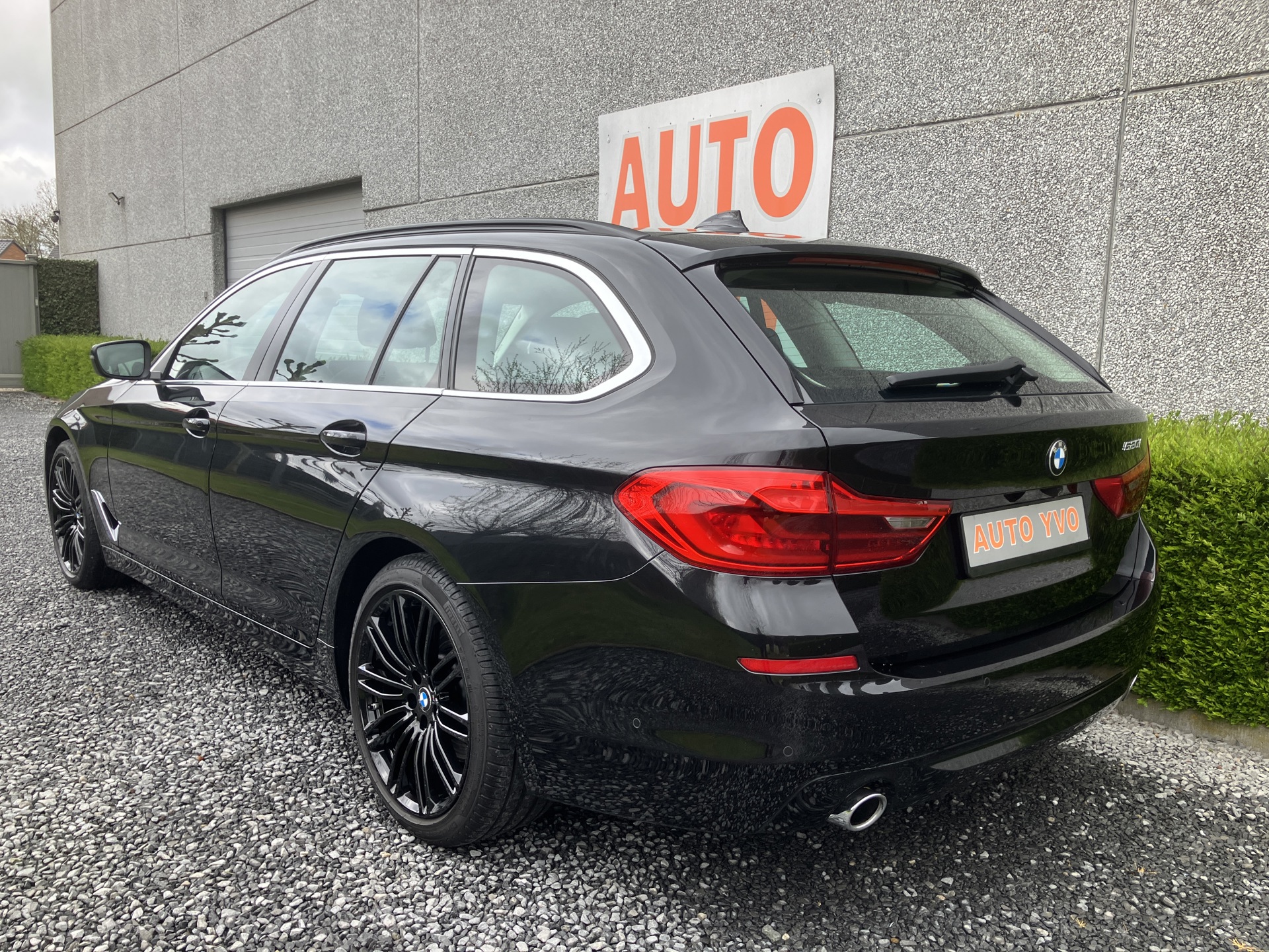 BMW_520i touring_2