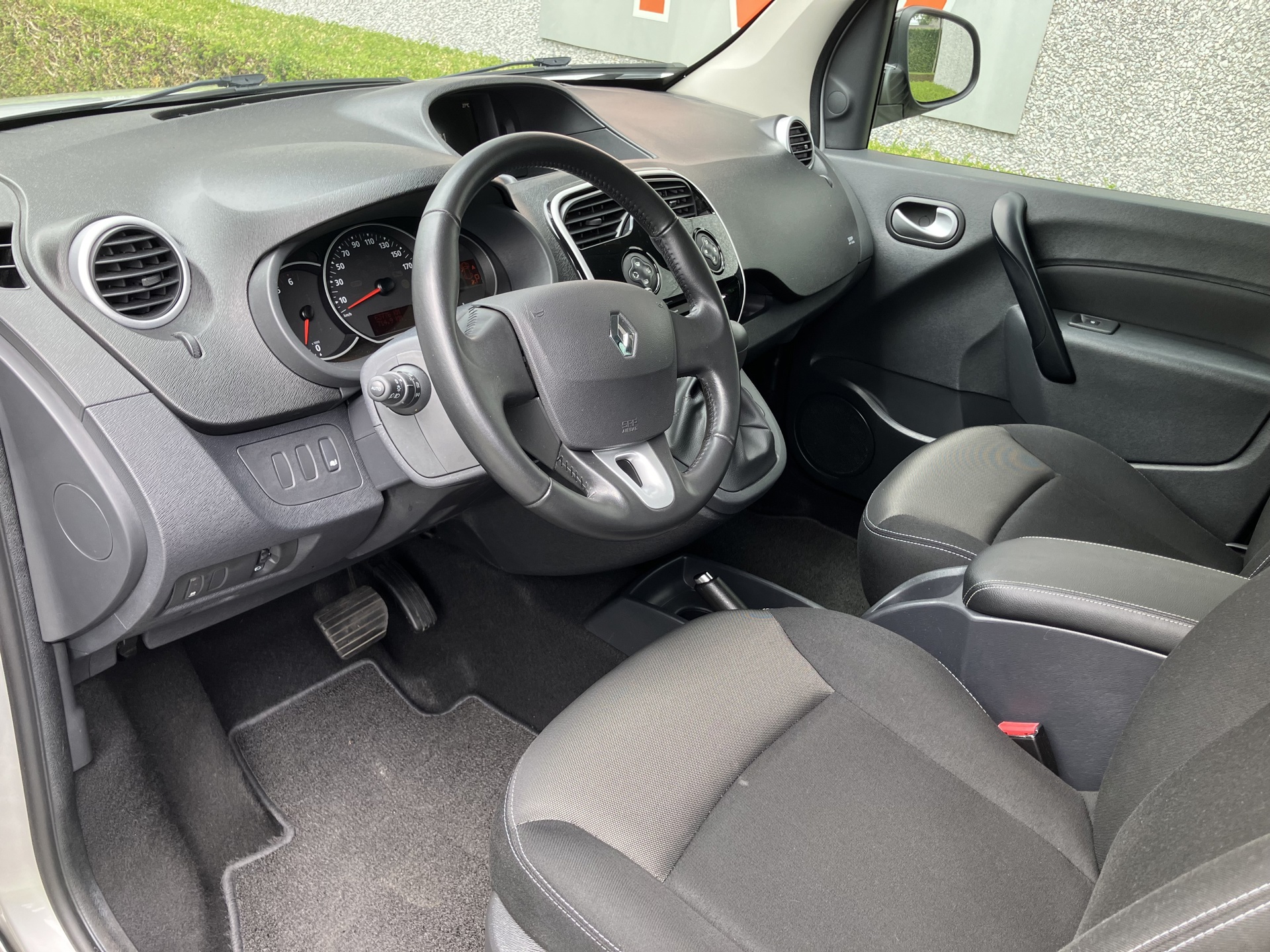RENAULT_kangoo_7