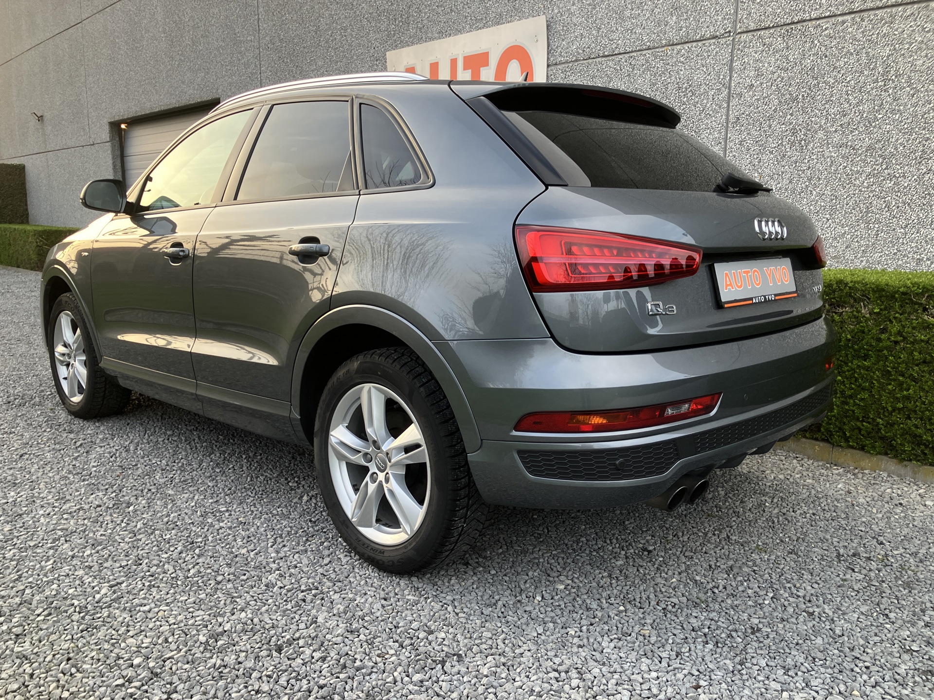 AUDI_Q3  S-line_2