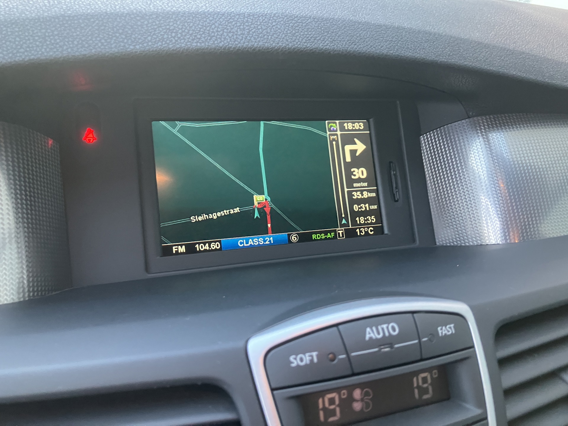 RENAULT_LAGUNA break "4control"_8
