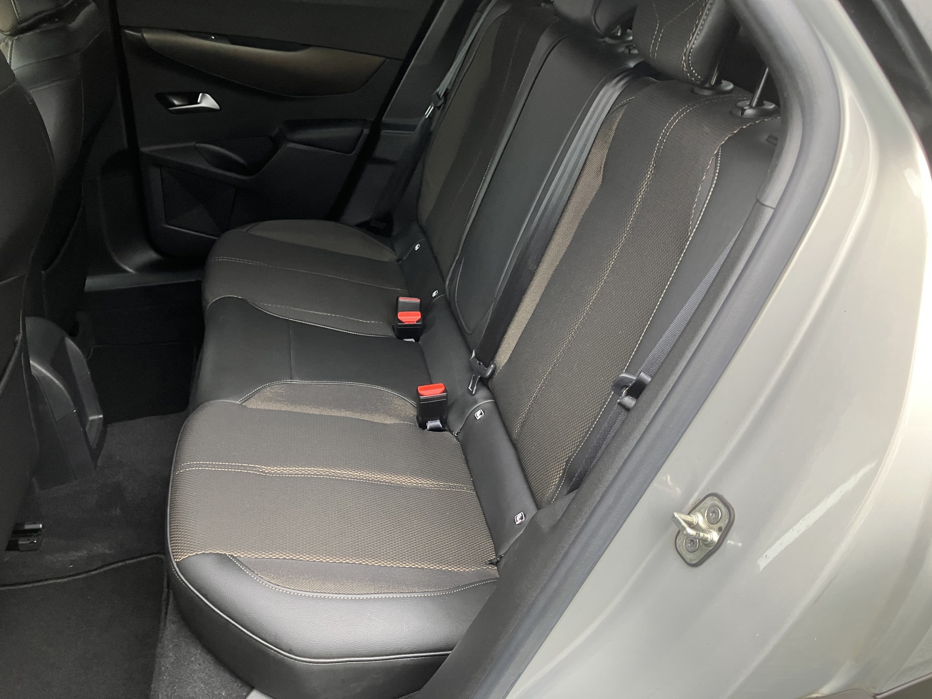 DS automobiles_DS 3 CROSSBACK_6