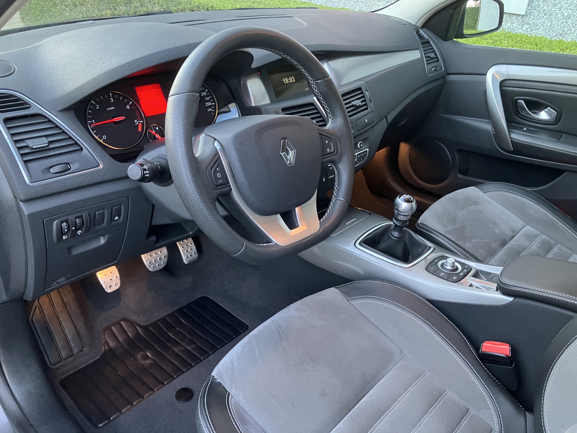 RENAULT_LAGUNA break "4control"_6