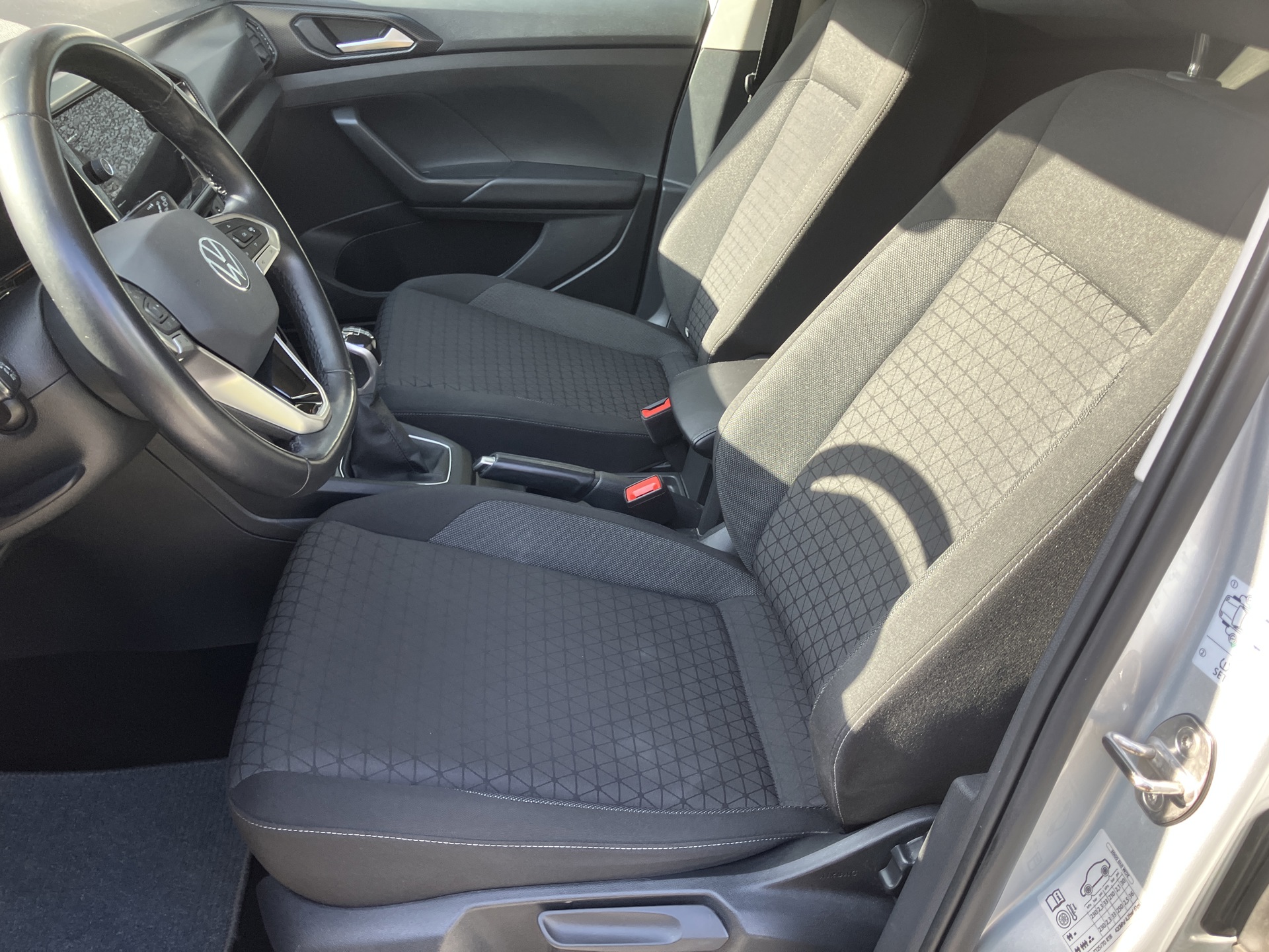 volkswagen_T-cross_9