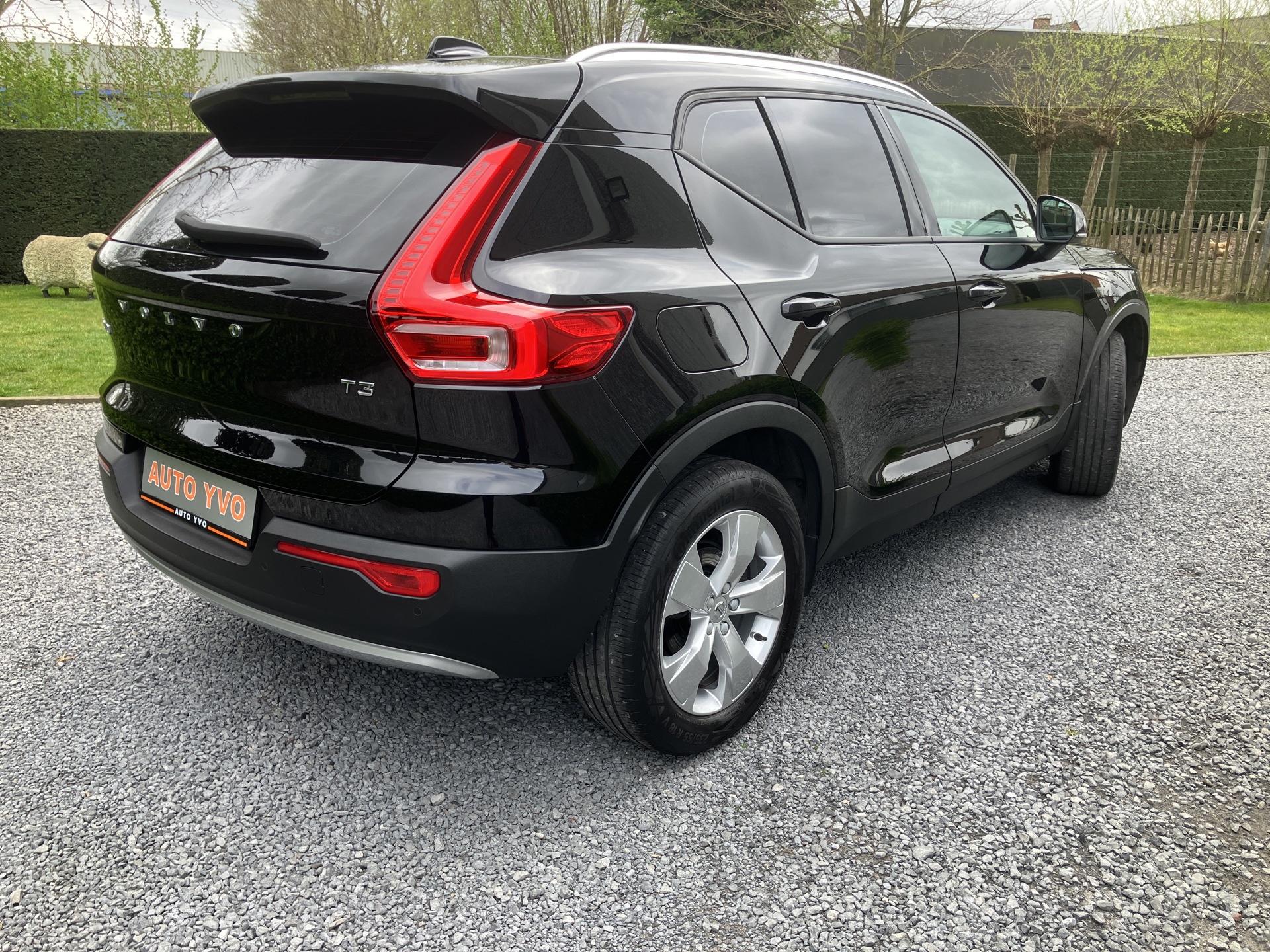 VOLVO _XC40 automatic_11