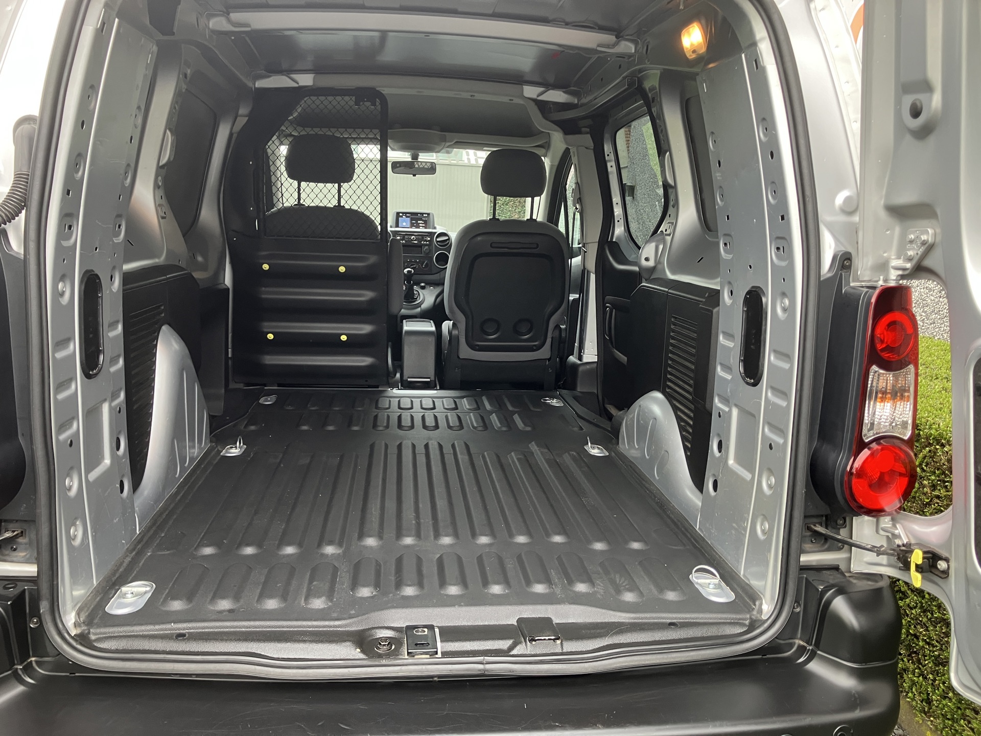 PEUGEOT_partner  lichte vracht_6