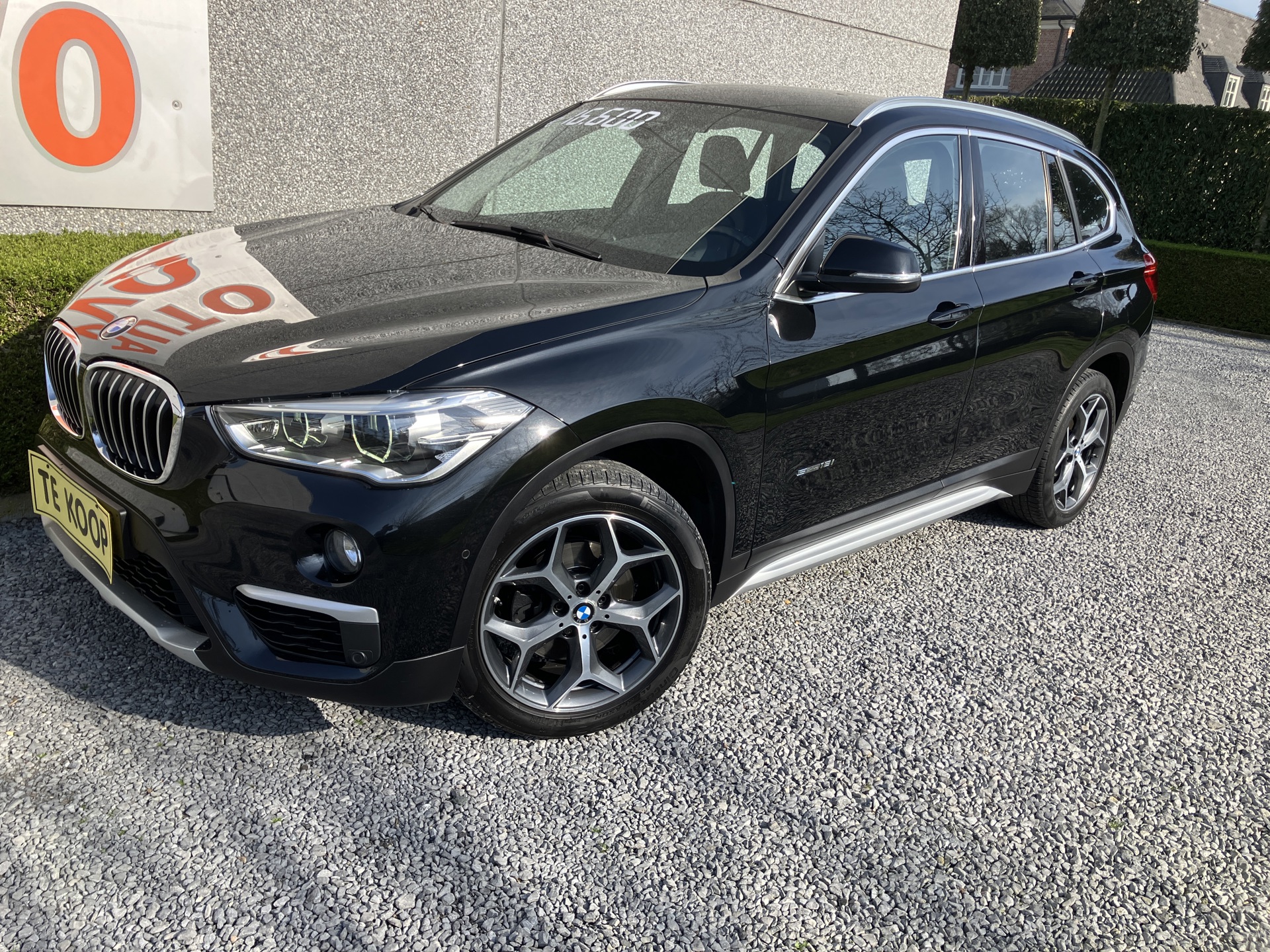 BMW_X1_9