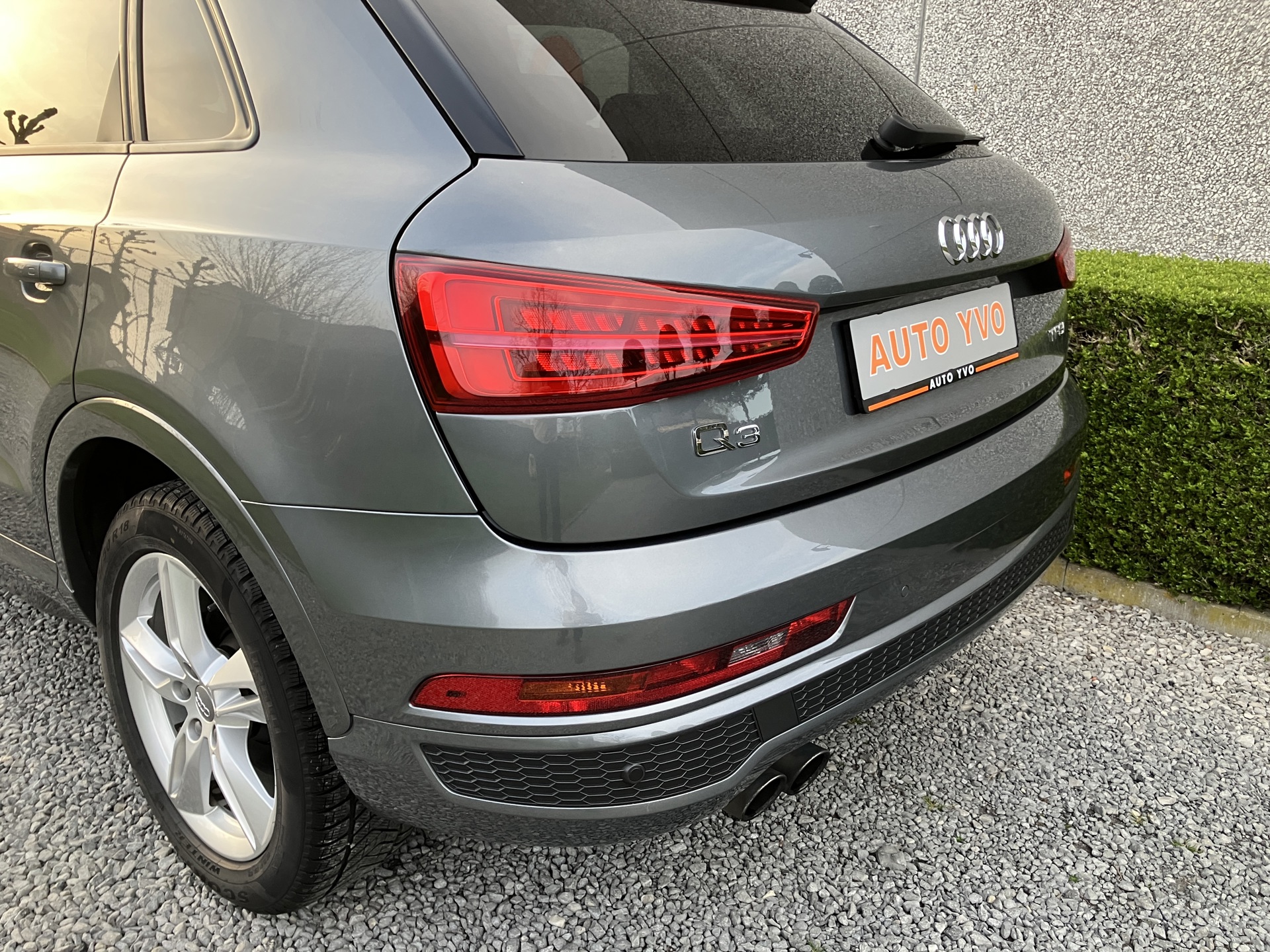 AUDI_Q3  S-line_9