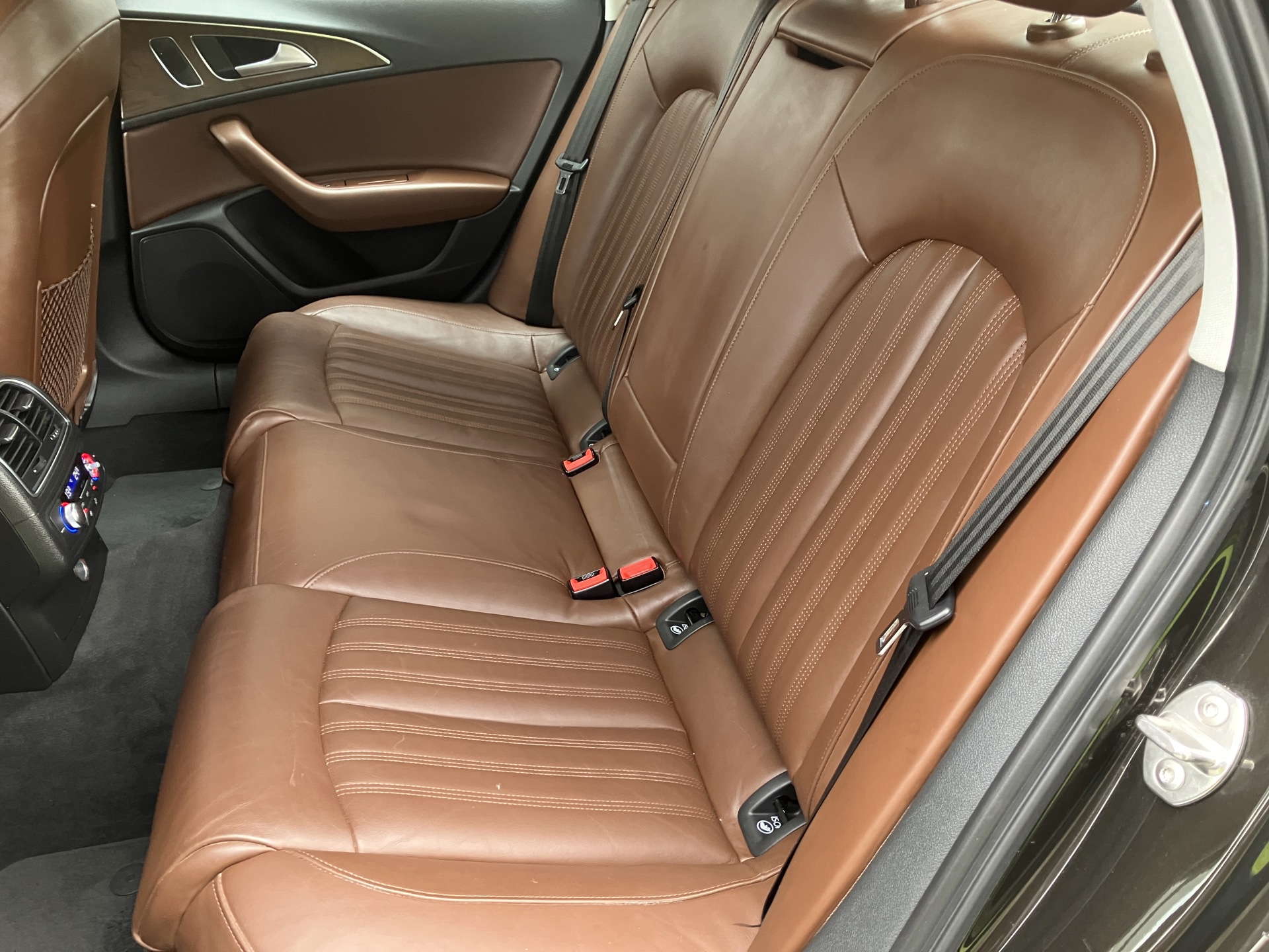 AUDI_A6_7