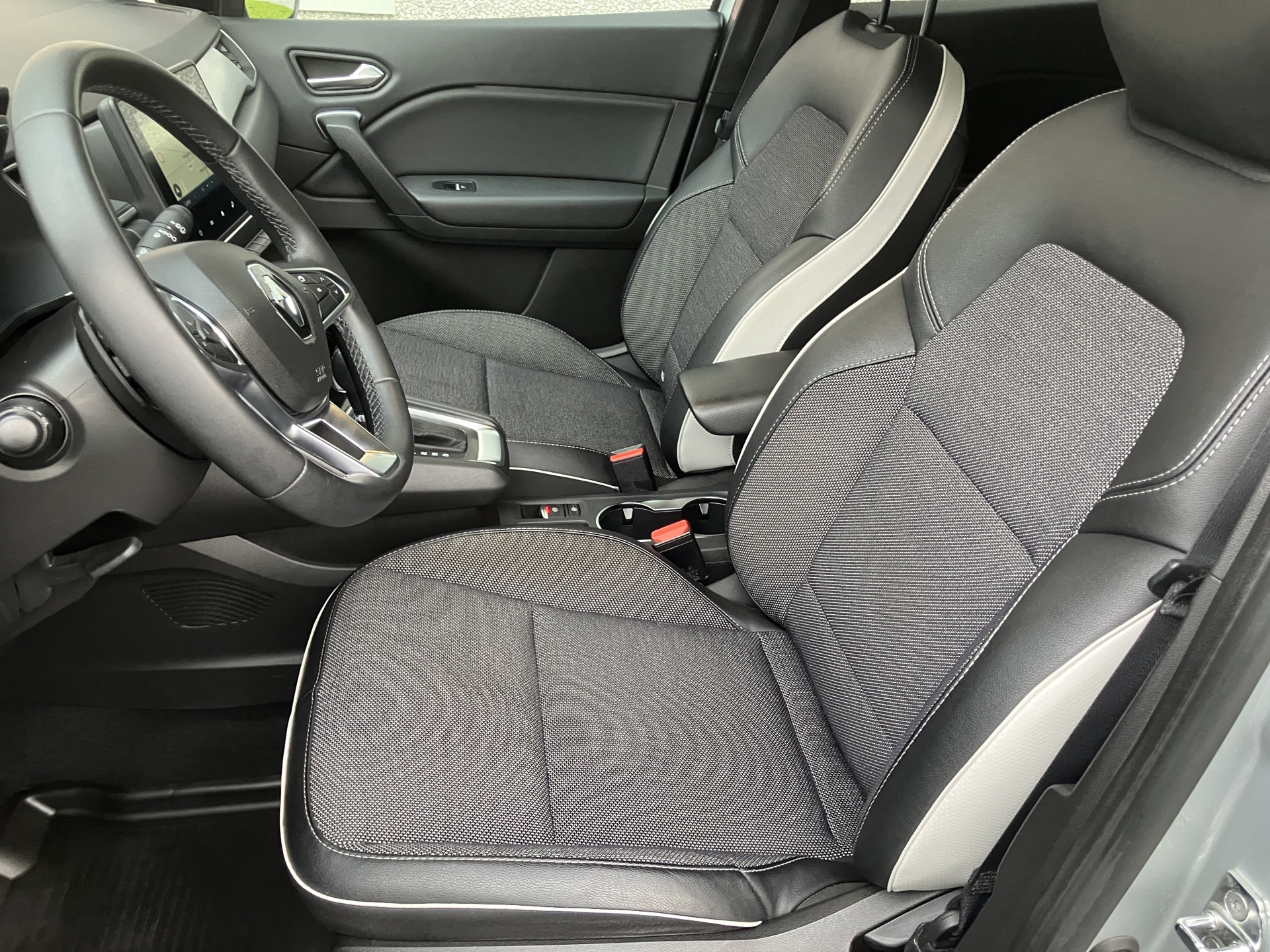 RENAULT_captur AUTOMATIC_5