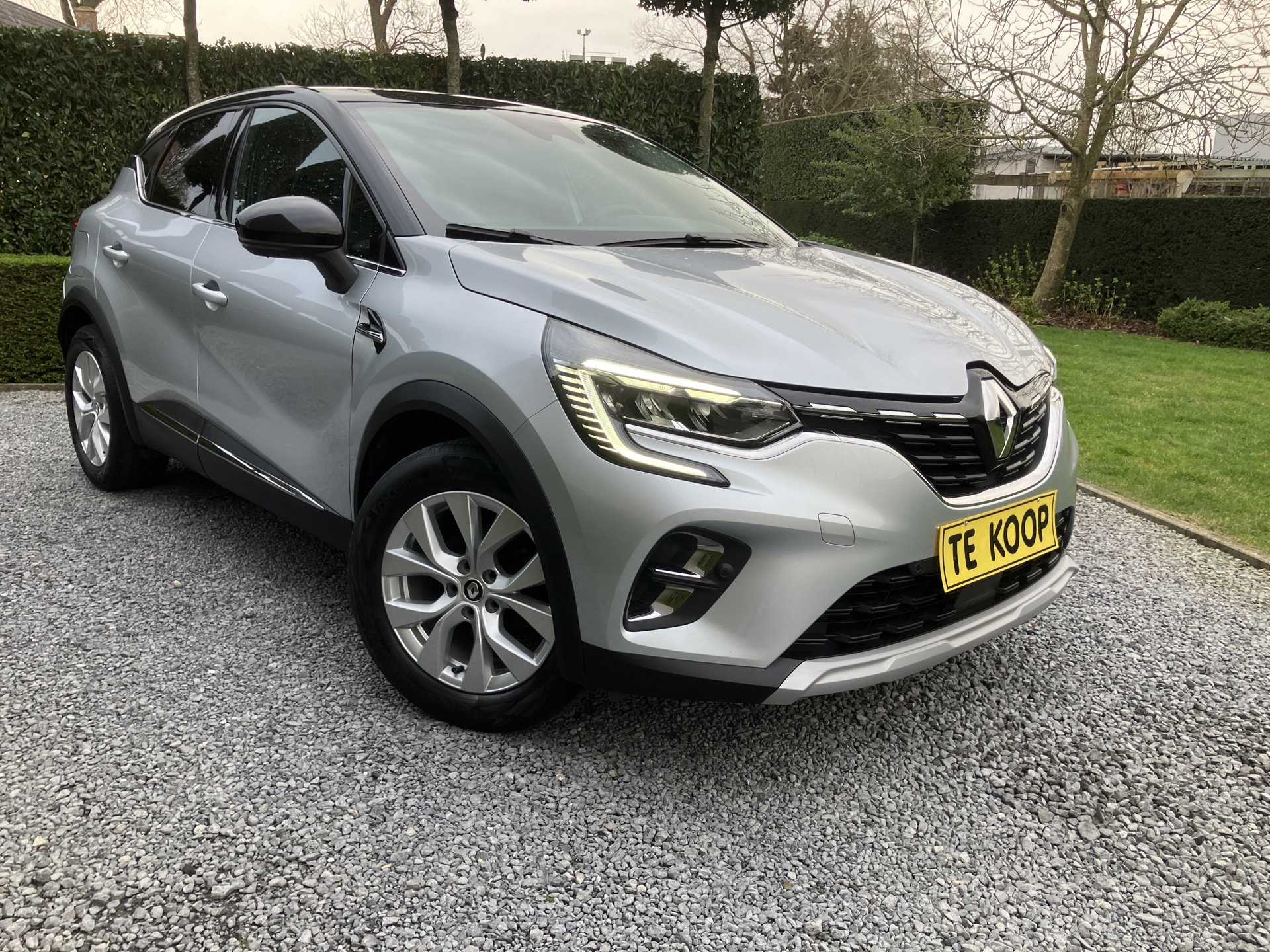 RENAULT_captur AUTOMATIC_4
