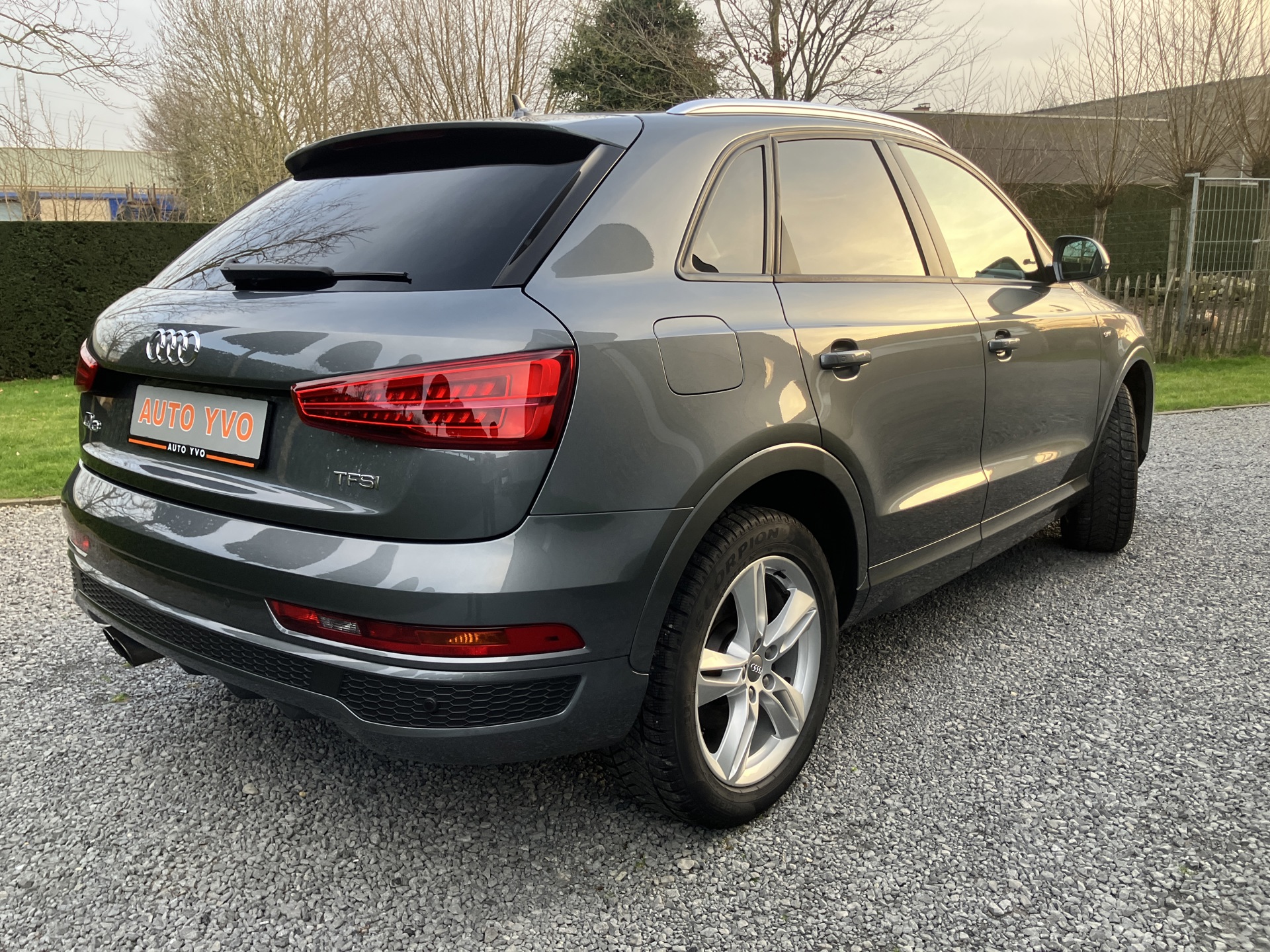AUDI_Q3  S-line_11